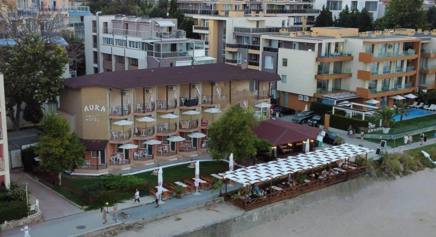 Aura Family Hotel Равда Экстерьер фото